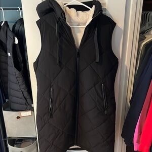 Women's Black Quilted Hooded Vest